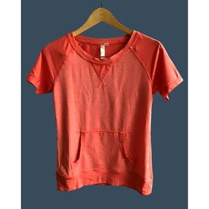 GREEN TEA- WOMENS SHORT SLEEVE CREW NECK KANGAROO POCKET BASIC TSHIRT SIZE SMALL